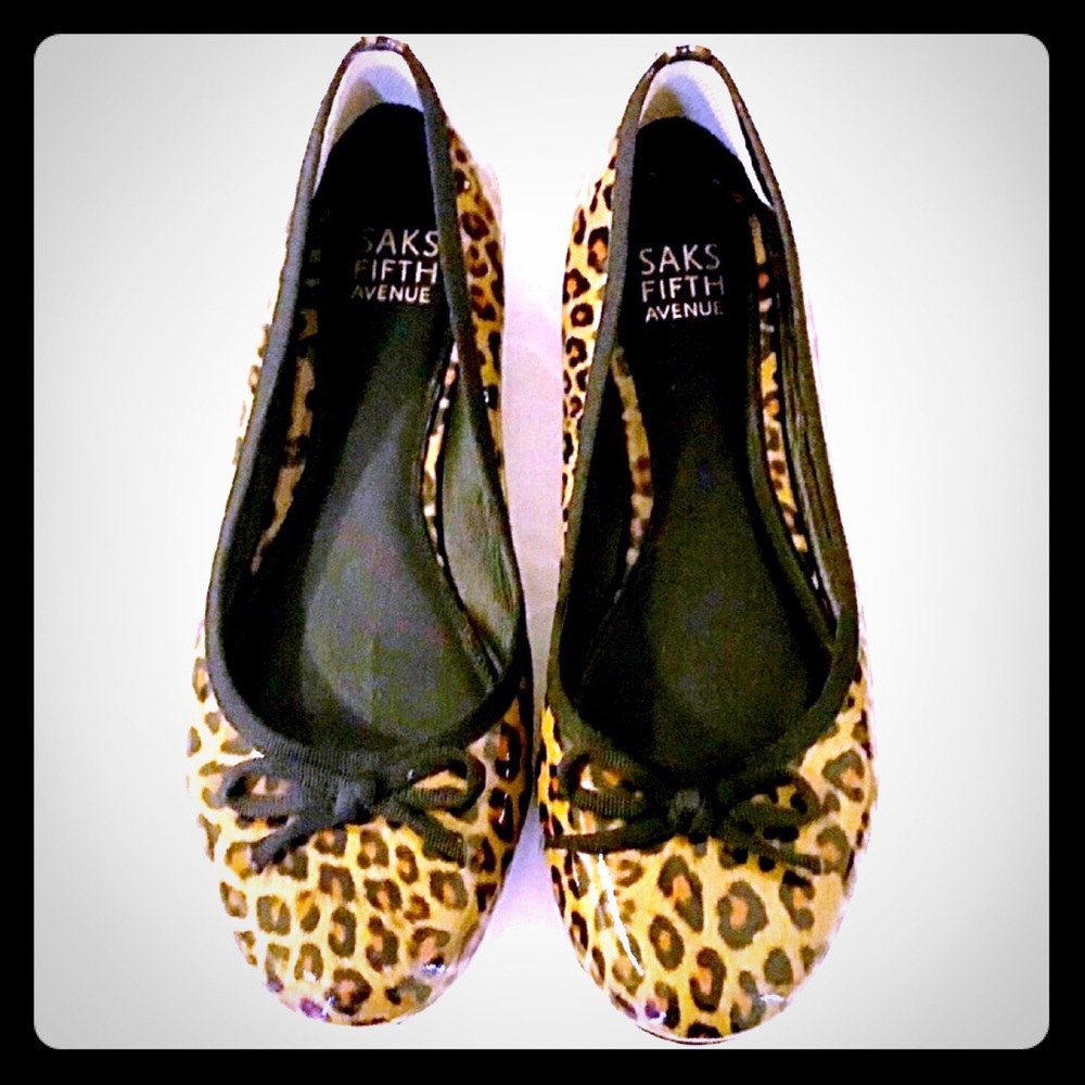 SAKS FIFTH AVENUE LEOPARD LEATHER FLARS - Picture 2 of 4
